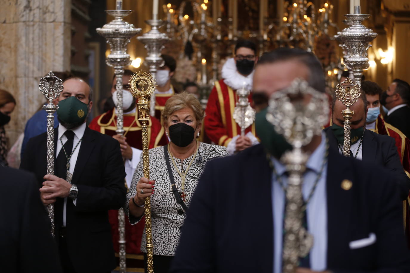 La procesión de la Virgen del Amparo en Córdoba, en imágenes