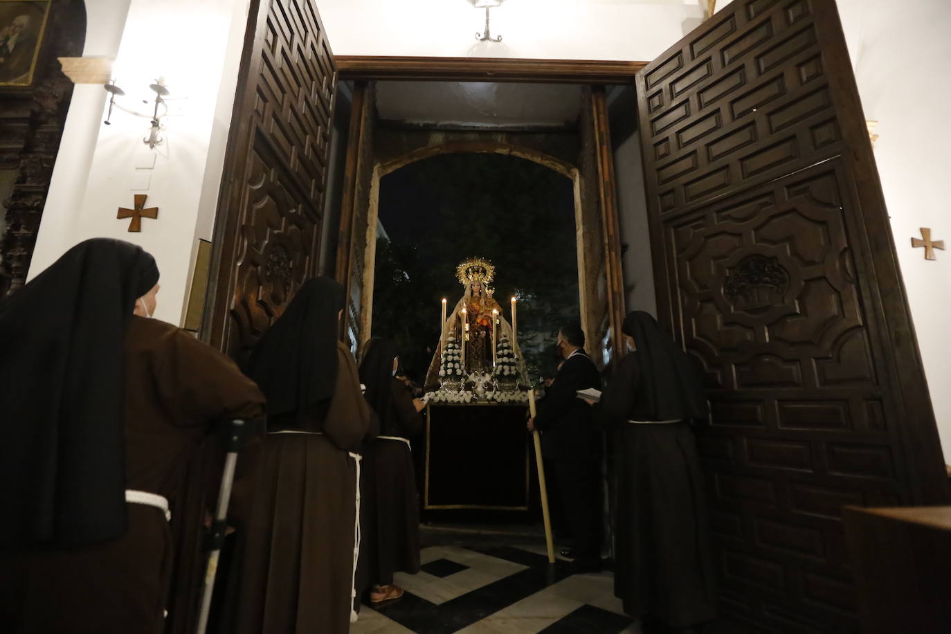 El rosario del Carmen de San Cayetano, de Córdoba, en imágenes