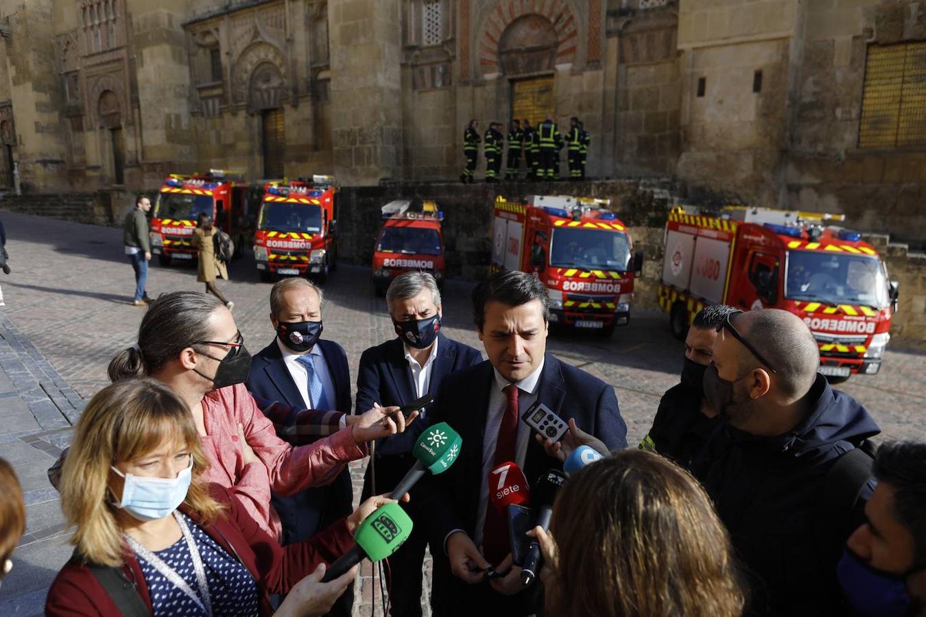 Los nuevos vehículos de bomberos para el Casco Histórico de Córdoba, en imágenes