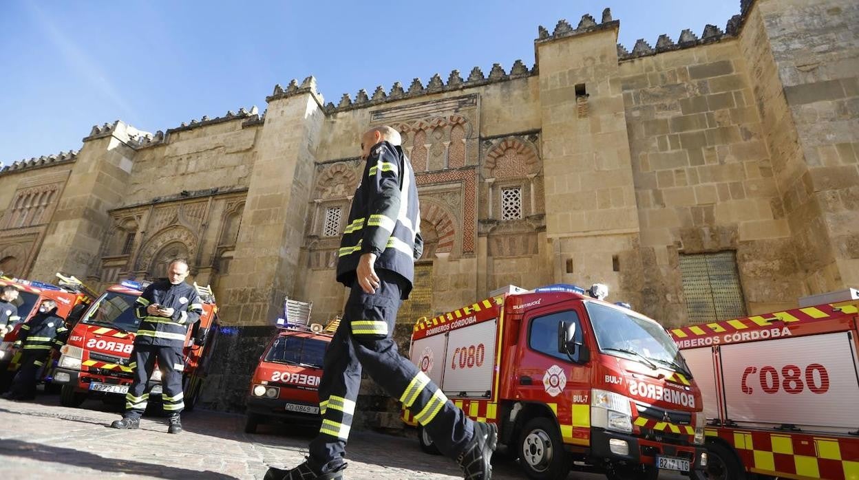 Los nuevos vehículos de bomberos para el Casco Histórico de Córdoba, en imágenes