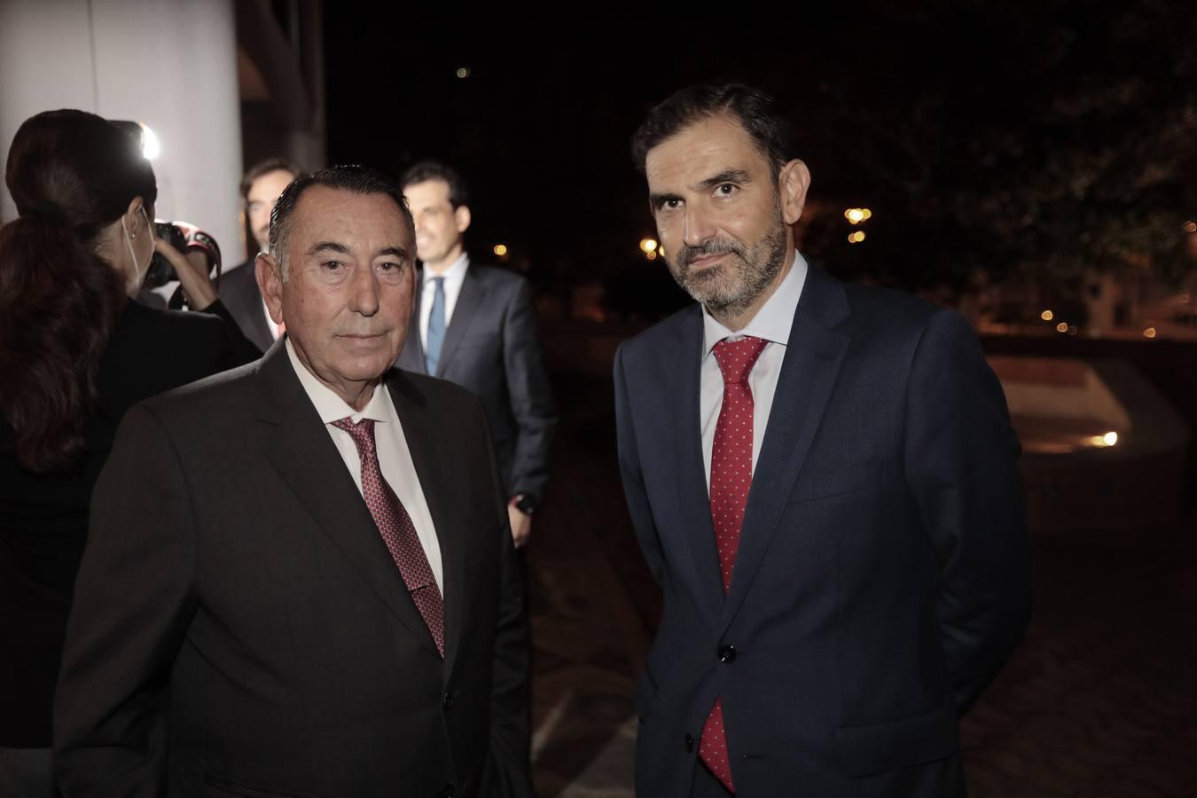 Asistentes a la entrega del XXI Premio Joaquín Romero Murube