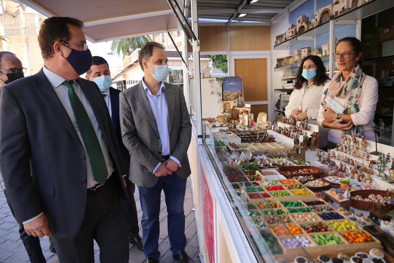 Arranca la Feria del Belén junto al Archivo de Indias