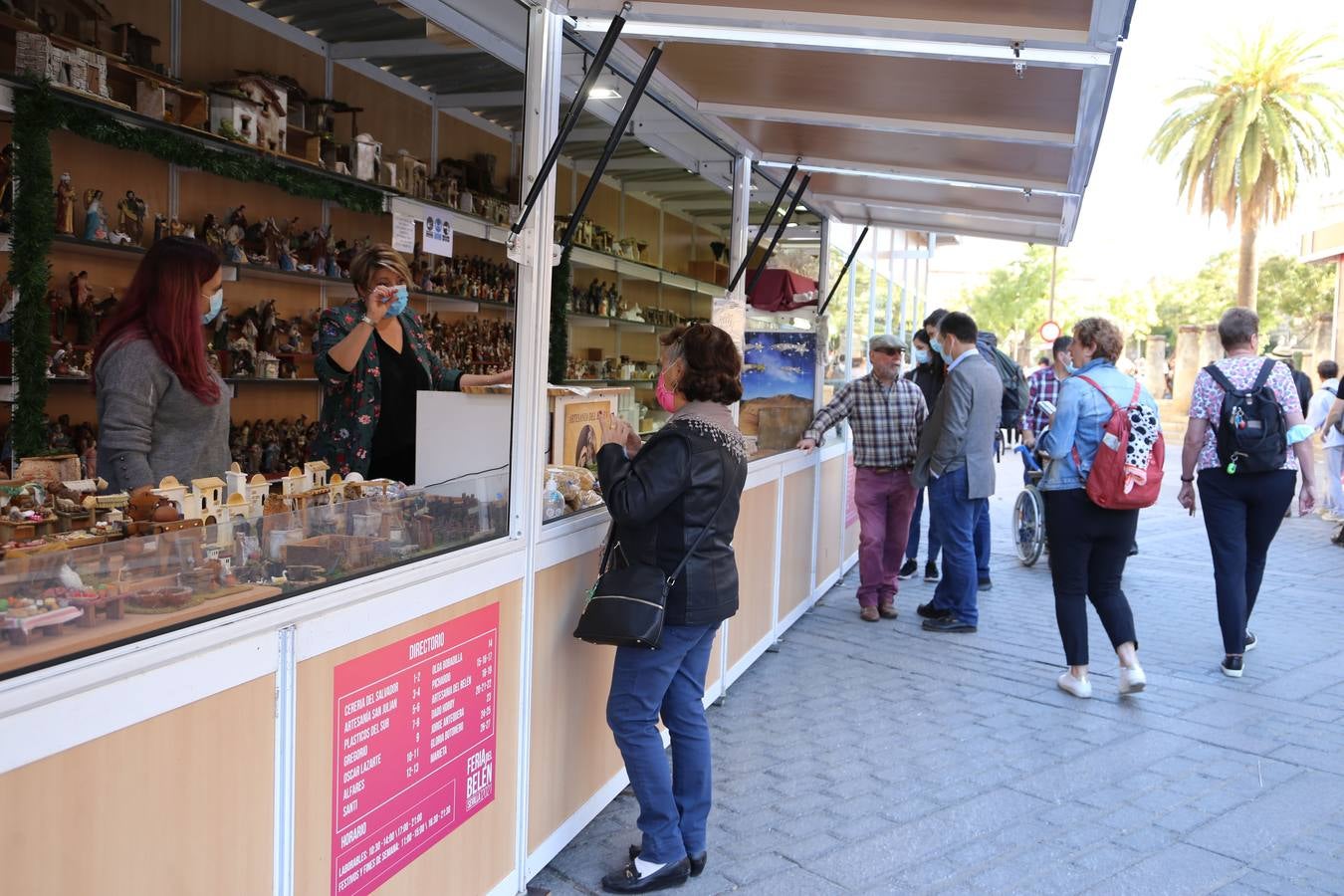 Arranca la Feria del Belén junto al Archivo de Indias