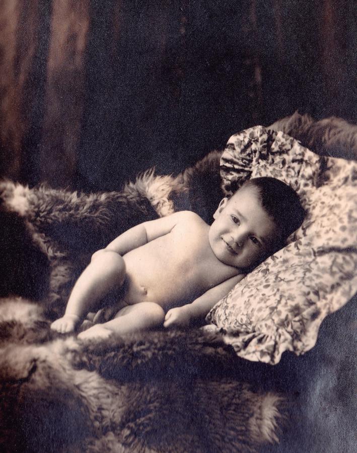 Retrato de Fernando con cuatro meses de edad. 