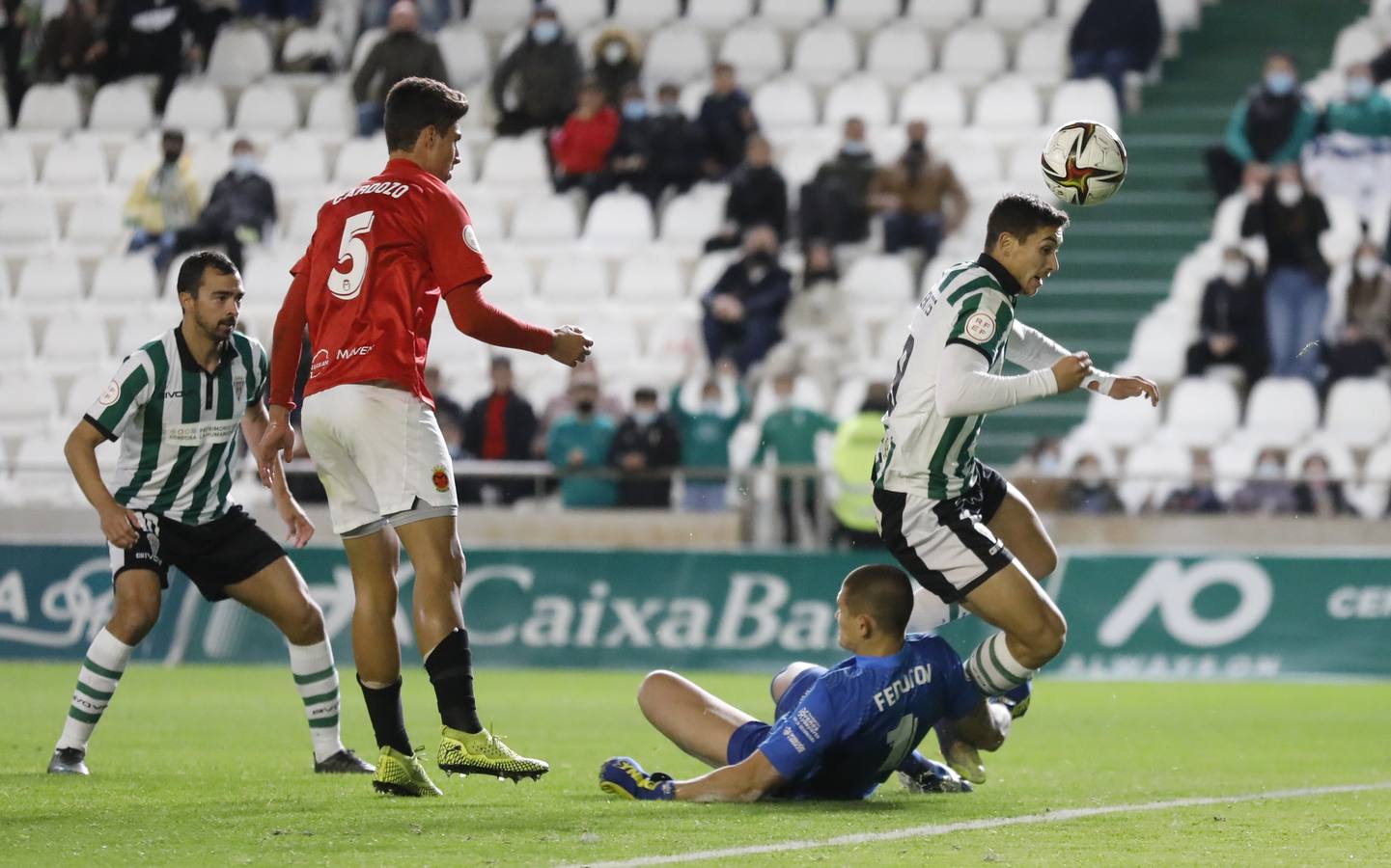 Las mejores imágenes de la victoria del Córdoba CF ante la UD Montijo (3-1)