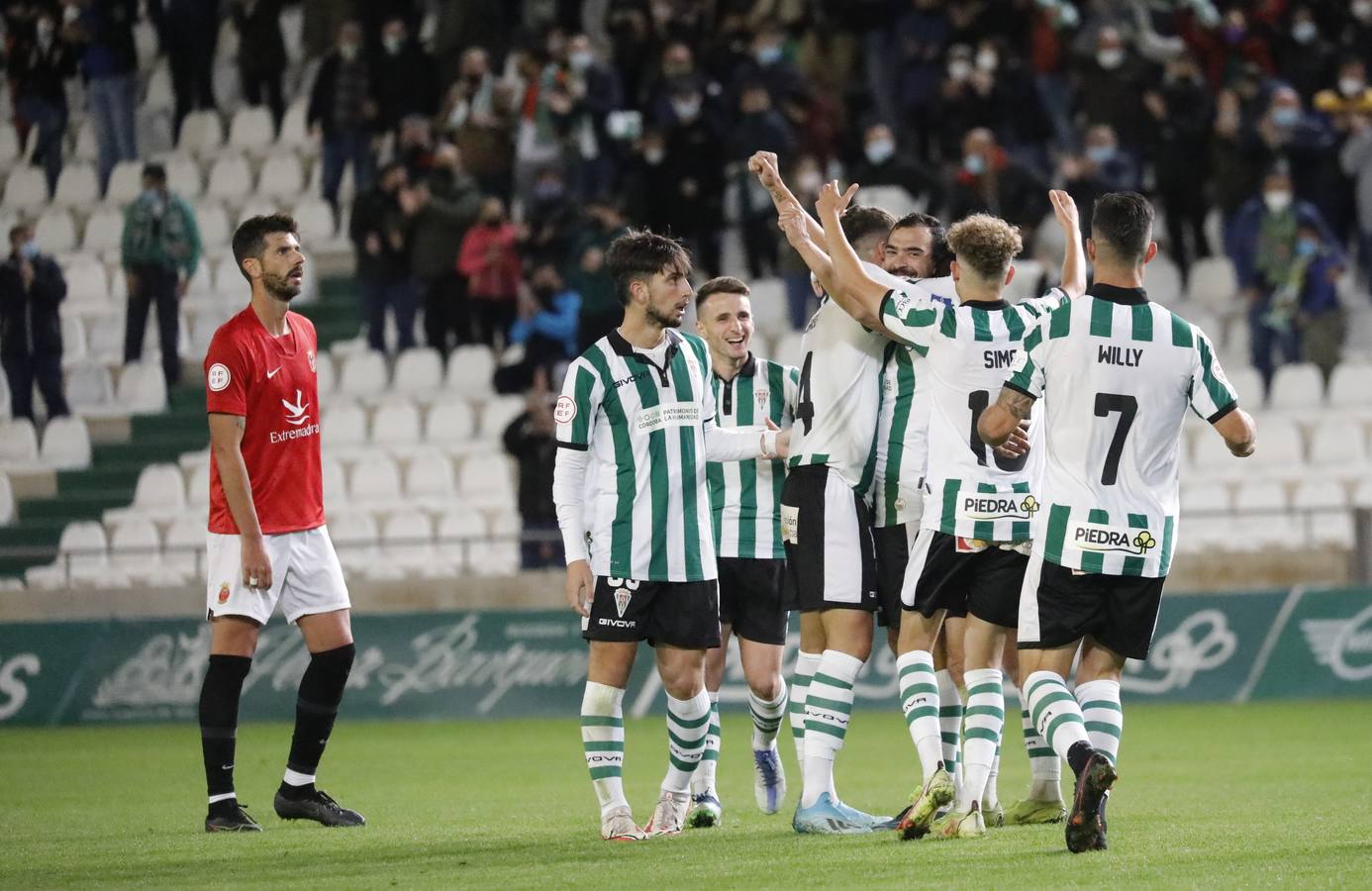 Las mejores imágenes de la victoria del Córdoba CF ante la UD Montijo (3-1)