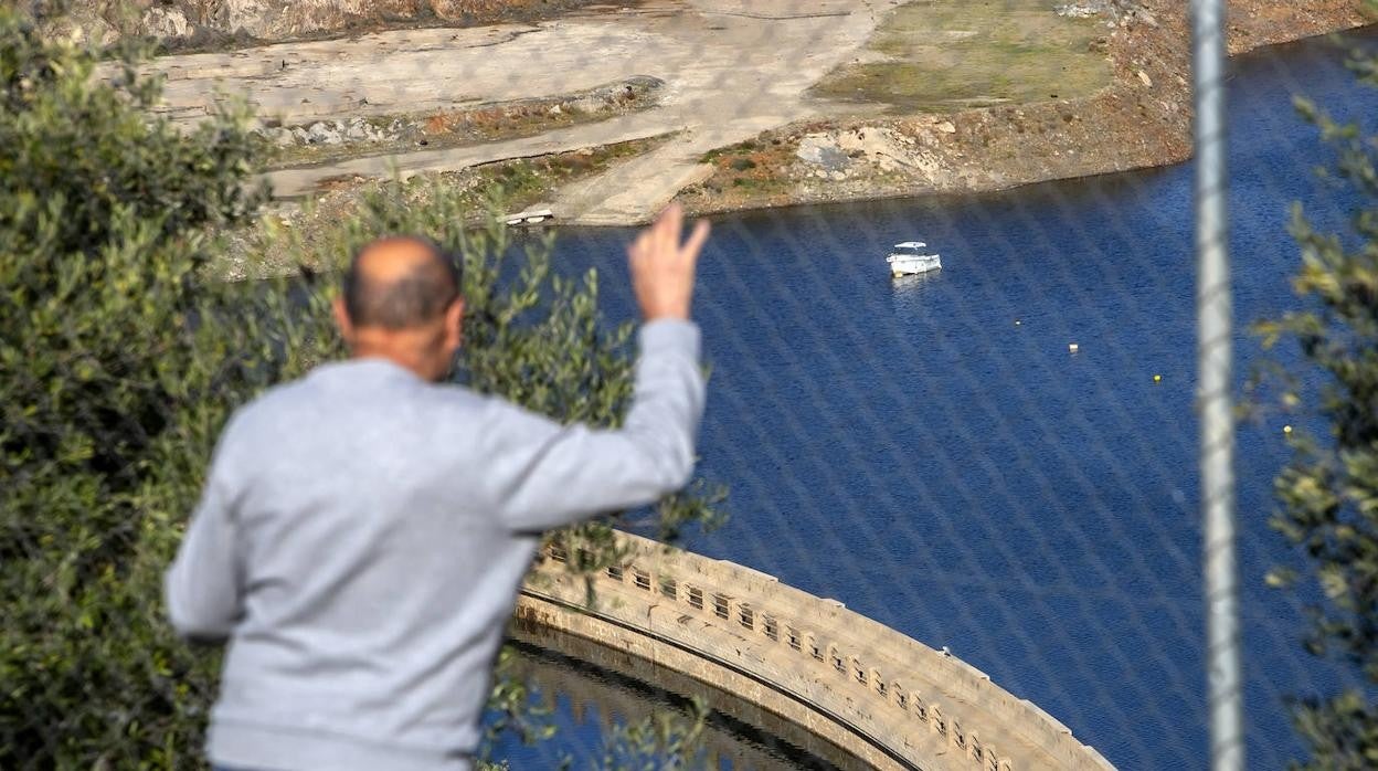 La sequía en el pantano de La Breña de Córdoba, en imágenes