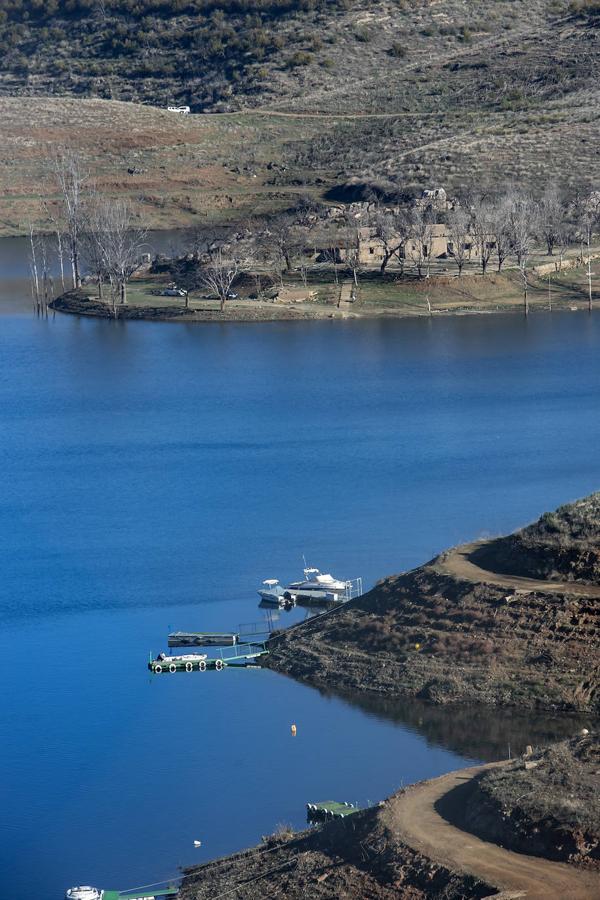 La sequía en el pantano de La Breña de Córdoba, en imágenes