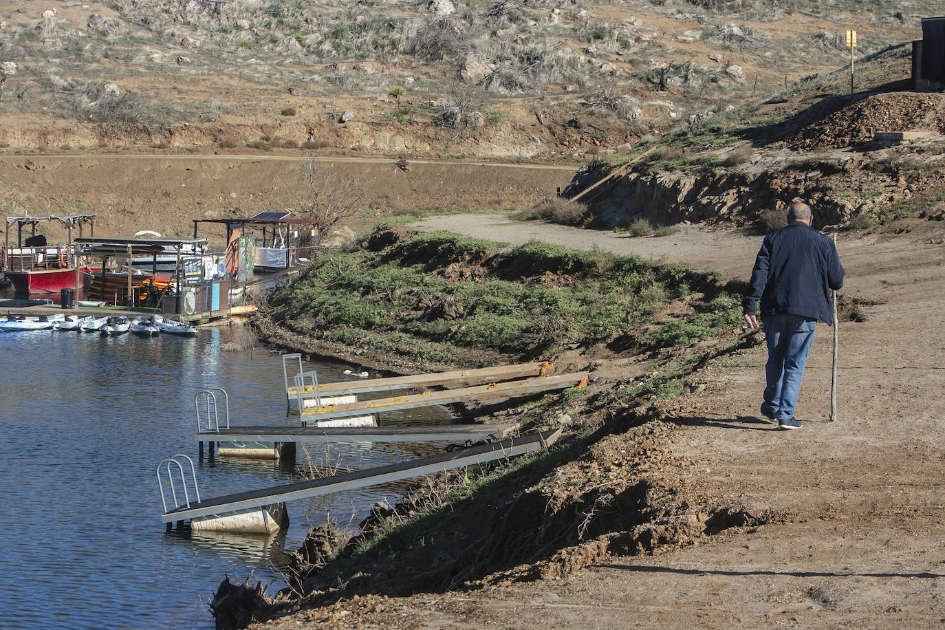 La sequía en el pantano de La Breña de Córdoba, en imágenes