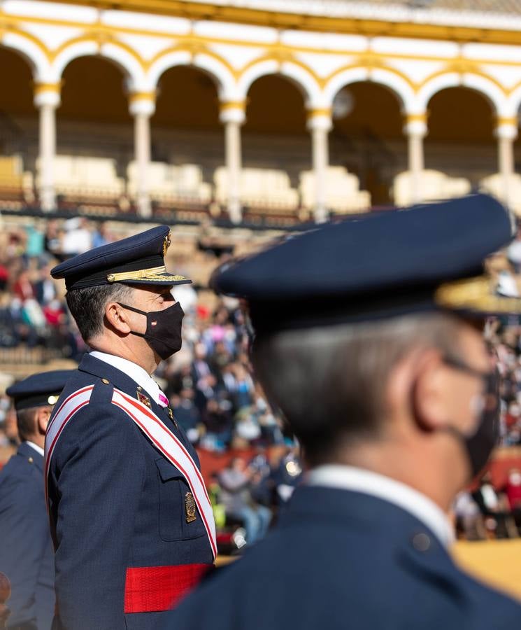 Jura de bandera en la plaza de toros de la Maestranza de Sevilla