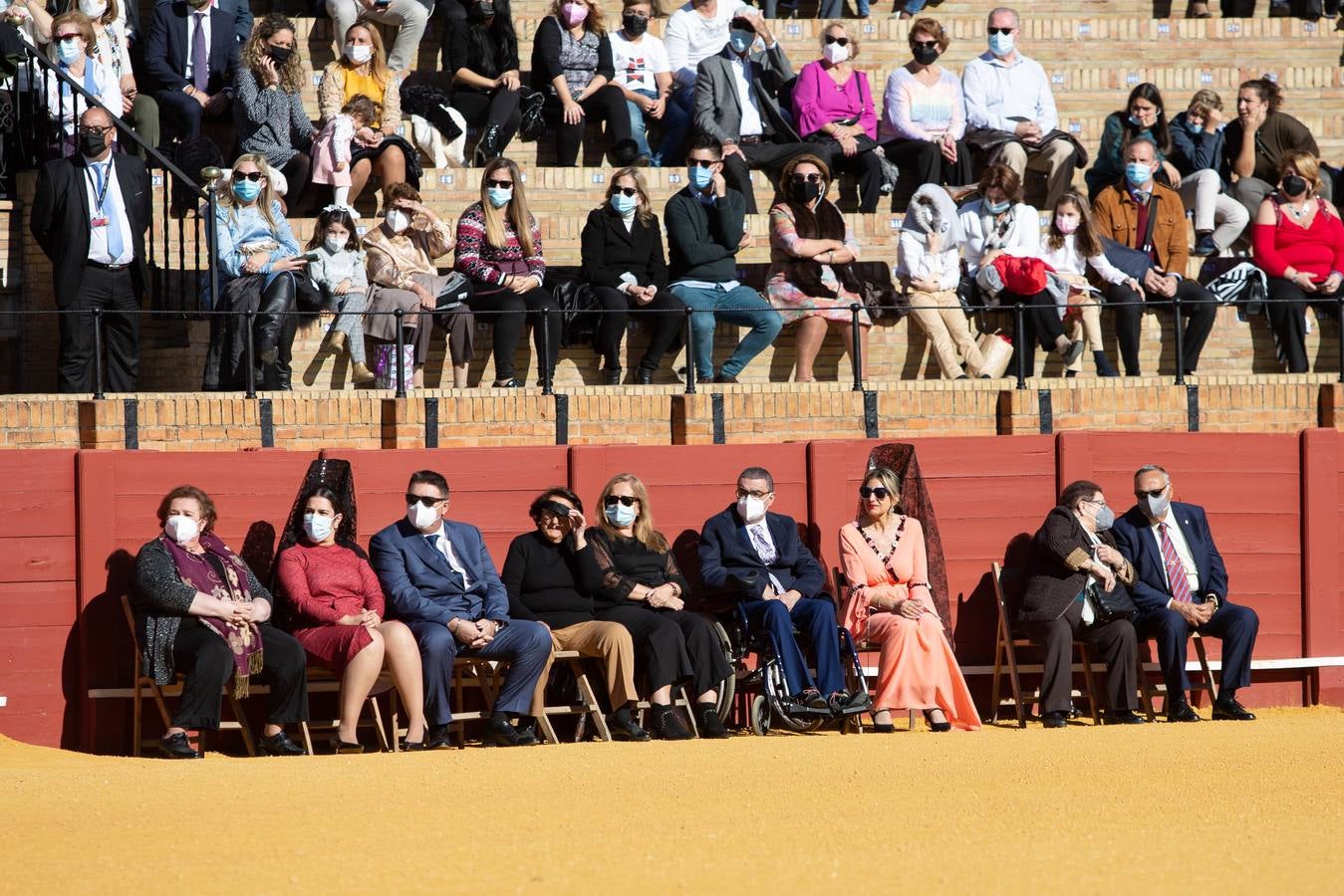 Jura de bandera en la plaza de toros de la Maestranza de Sevilla