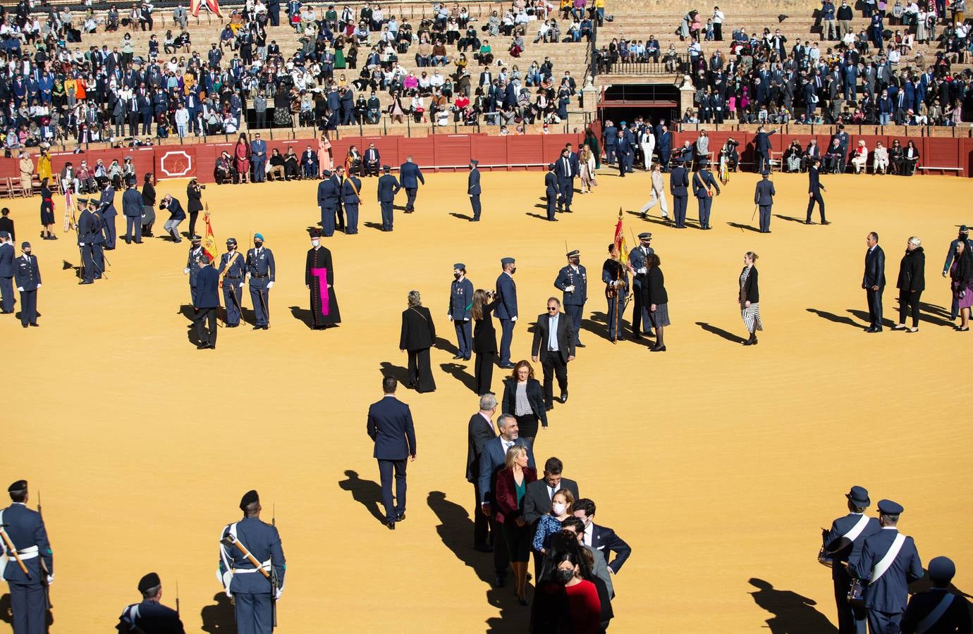 Jura de bandera en la plaza de toros de la Maestranza de Sevilla