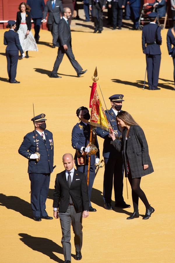 Jura de bandera en la plaza de toros de la Maestranza de Sevilla