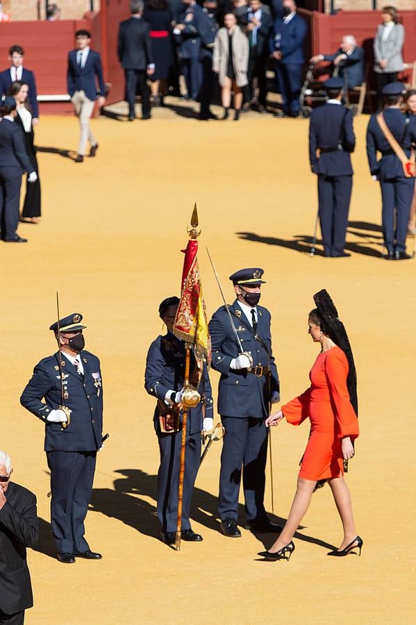 Jura de bandera en la plaza de toros de la Maestranza de Sevilla