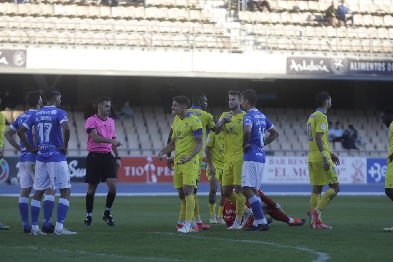 FOTOS: La victoria del Cádiz B en Chapín, en imágenes