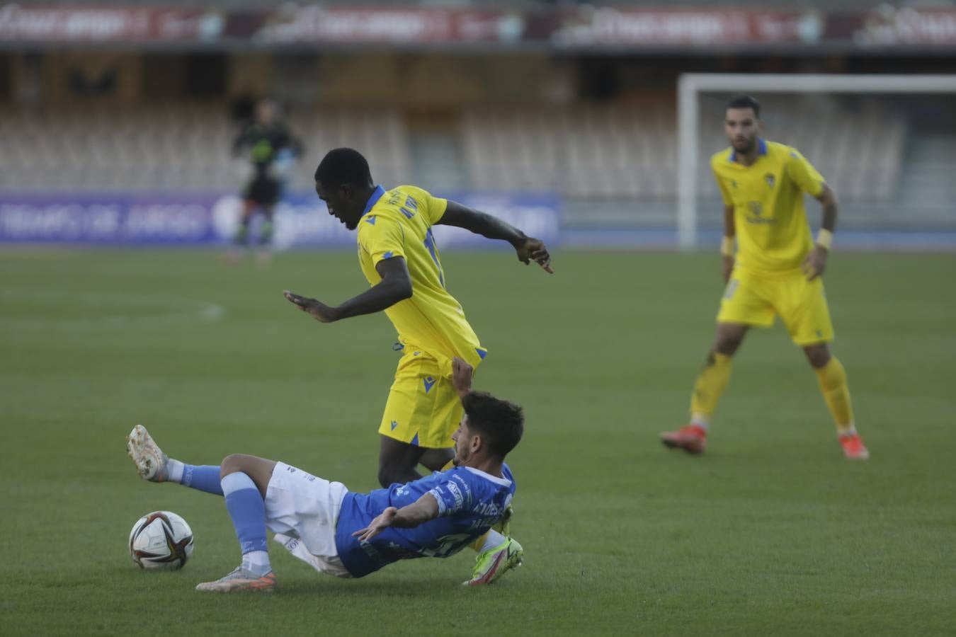 FOTOS: La victoria del Cádiz B en Chapín, en imágenes