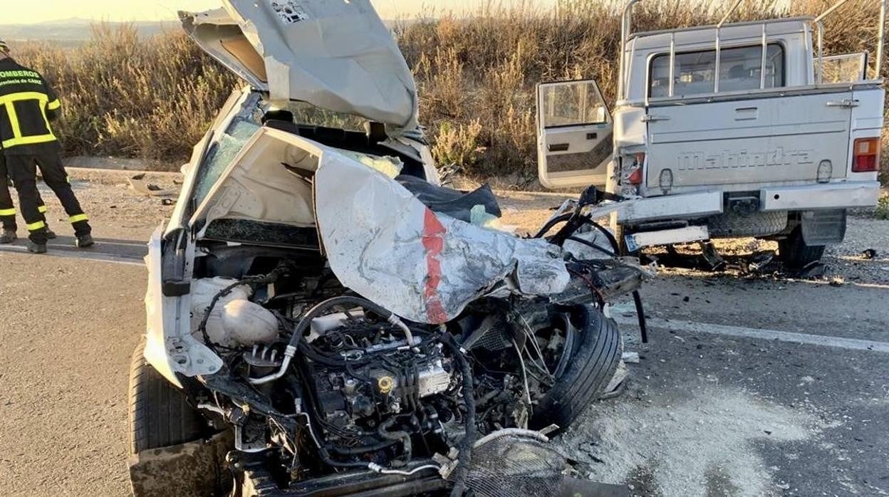 Fotos: Accidente de coche y autobús en La Barca de la Florida