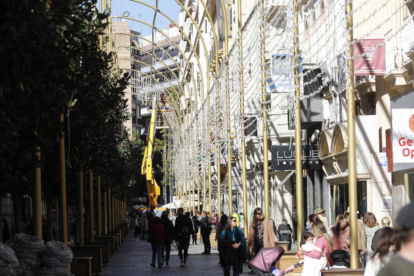 La instalación del espectáculo navideño de Córdoba, en imágenes