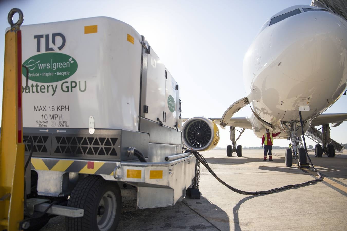 Sevilla es destino del primer vuelo ecológico, en imágenes