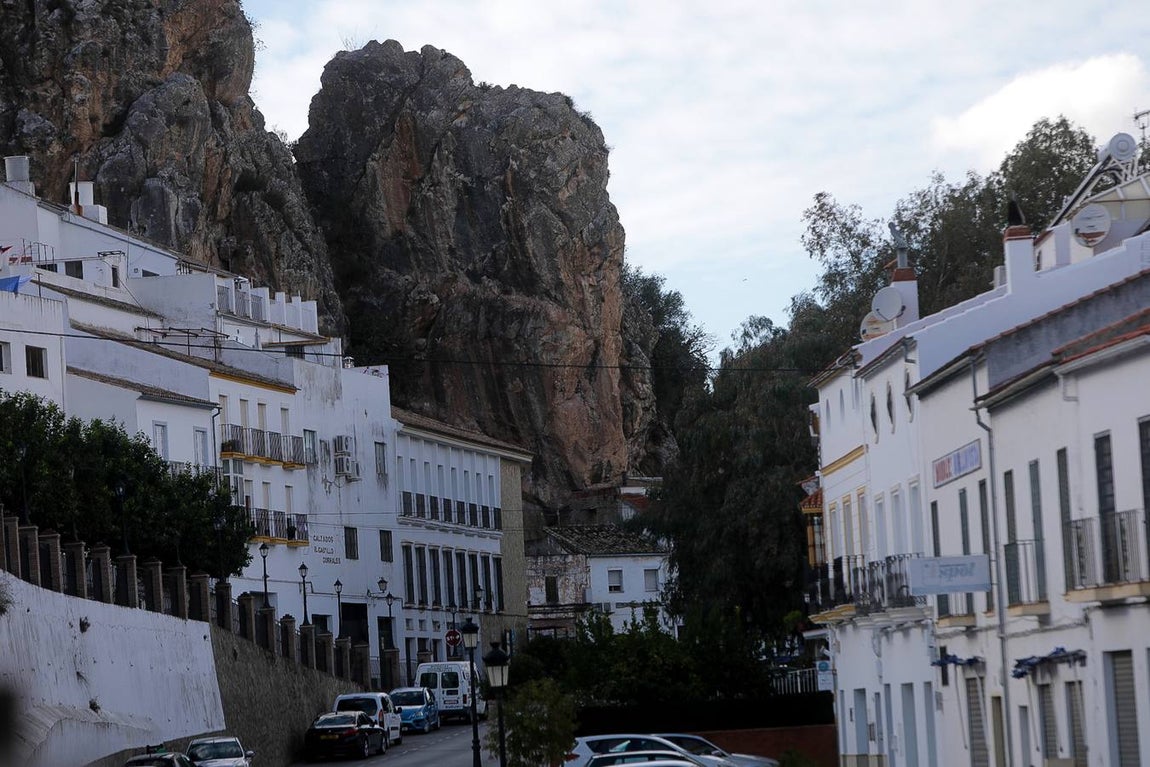 FOTOS: Siete claves para visitar Olvera, un encantador pueblo blanco de la Sierra de Cádiz