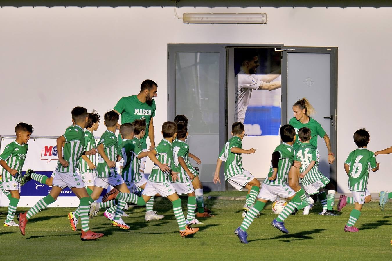 Borja Iglesias vuelve a ser benjamín