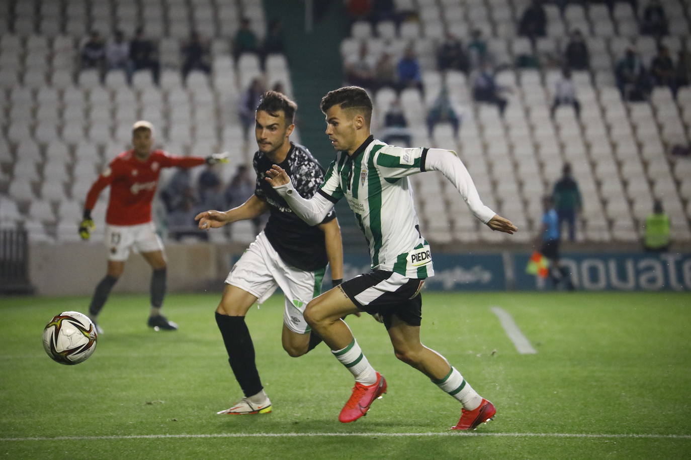 Las mejores imágenes del partido del Córdoba CF frente al Cacereño