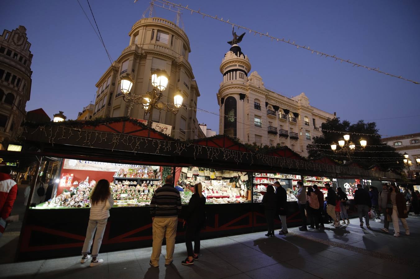 El arranque del mercado navideño de Córdoba en Las Tendillas, en imágenes