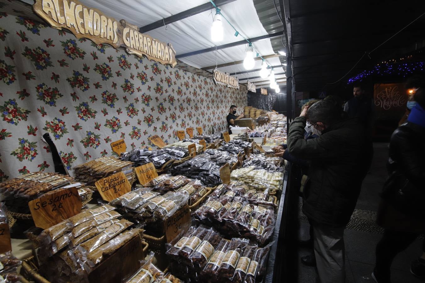 El arranque del mercado navideño de Córdoba en Las Tendillas, en imágenes