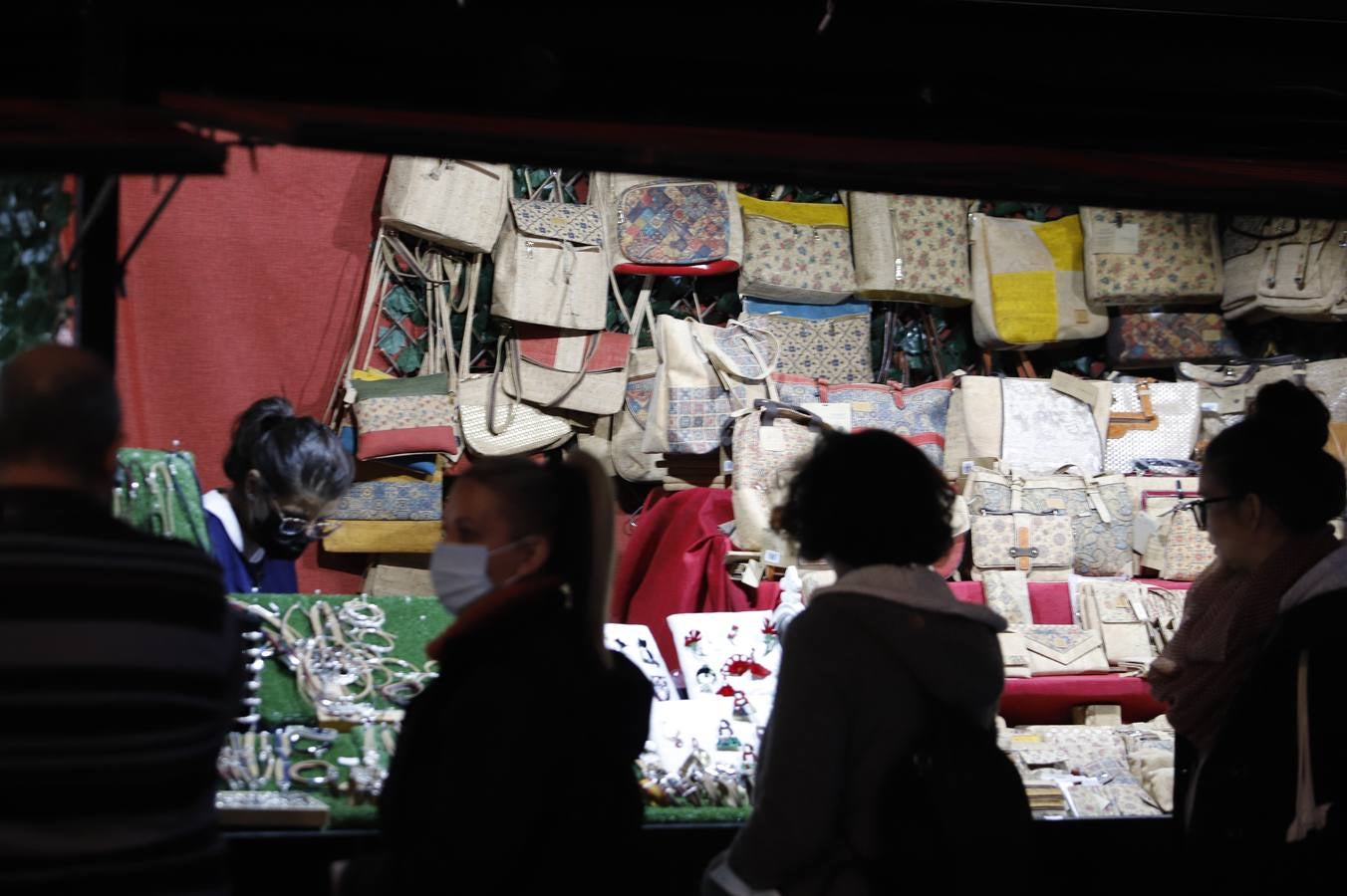 El arranque del mercado navideño de Córdoba en Las Tendillas, en imágenes