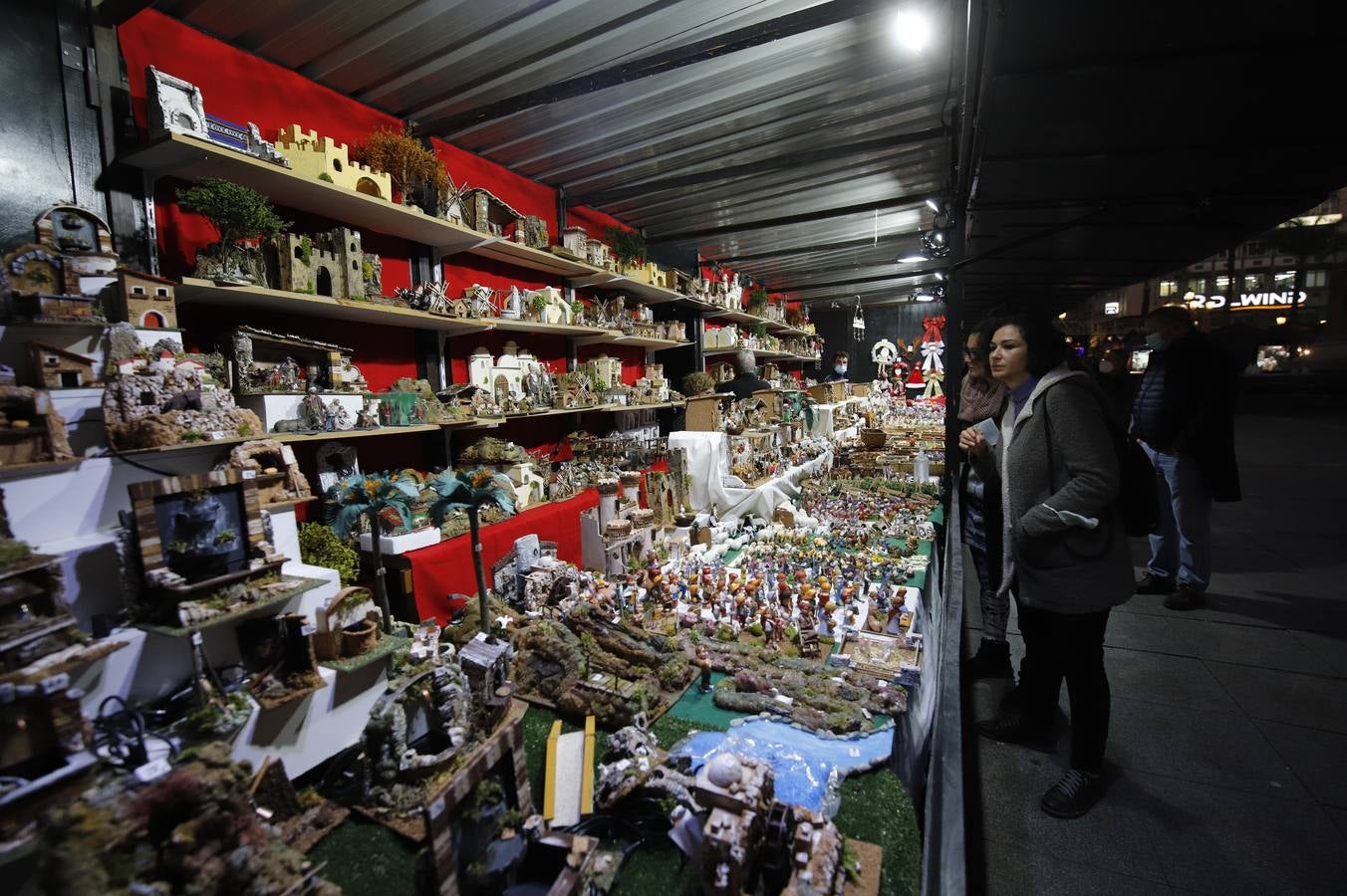 El arranque del mercado navideño de Córdoba en Las Tendillas, en imágenes