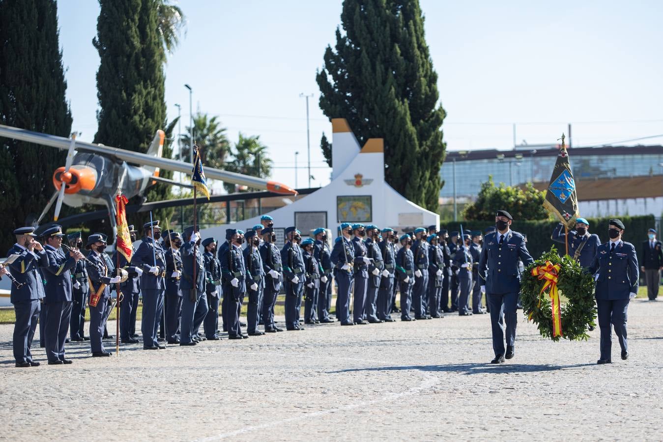 Margarita Robles destaca el papel «esencial» de Tablada en la historia del Ejército del Aire