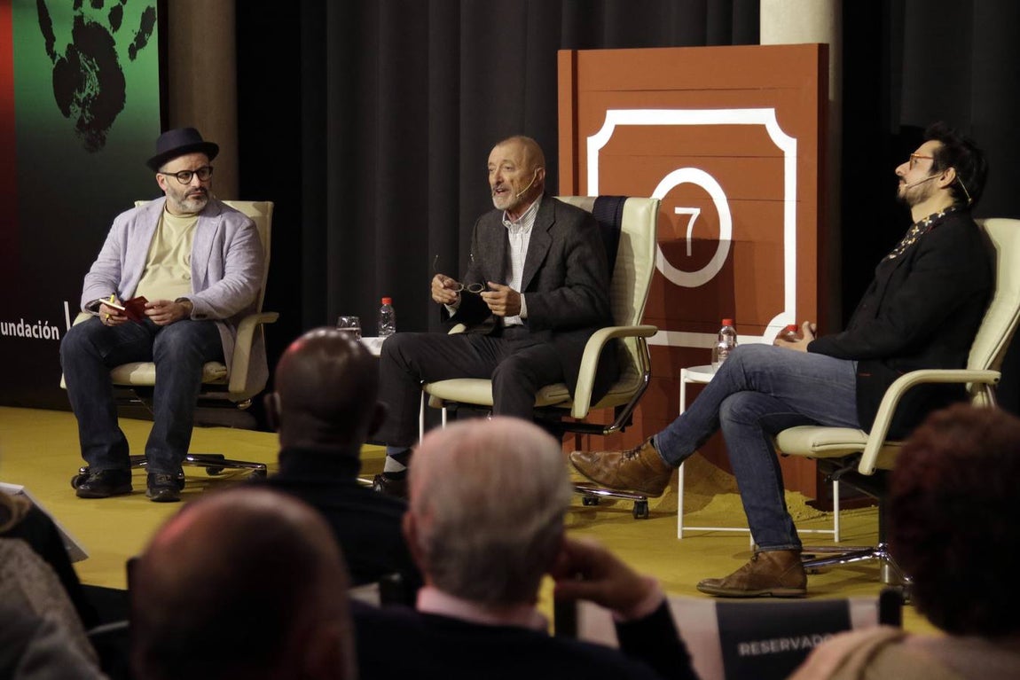 En imágenes, &#039;Toros sí, toros no: ¿cultura, tradición o barbarie?&#039; en el ciclo &#039;Letras de Sevilla&#039;