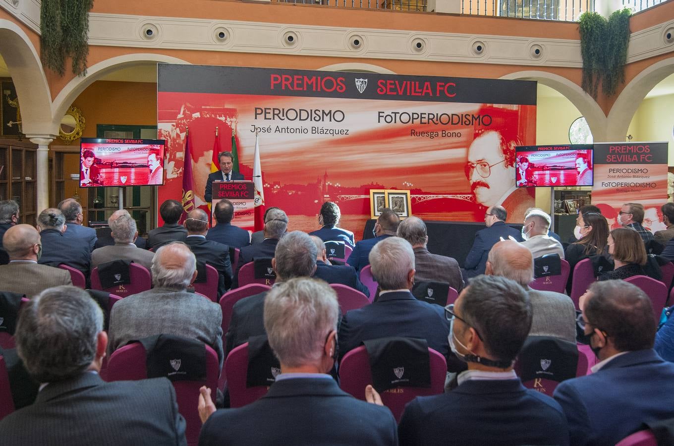 Entrega de los Premios José Antonio Blázquez y Manuel Ruesga Bono del Sevilla FC