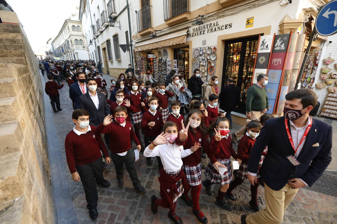 La procesión de San Acisclo y Santa Victoria, patronos de Córdoba, en imágenes