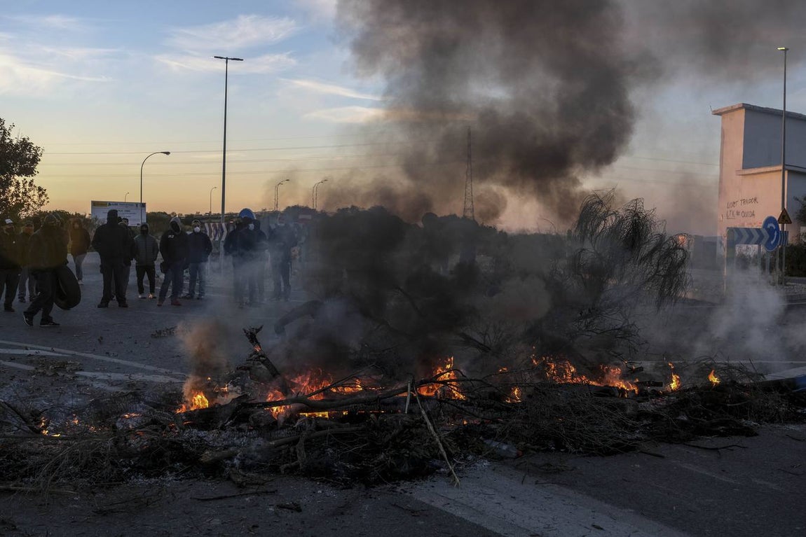 Segundo día de huelga del metal en Puerto Real