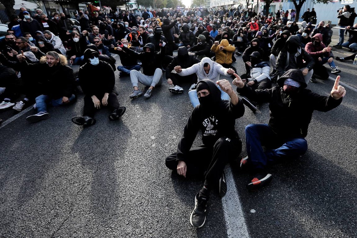 FOTOS: La huelga del Metal del jueves siembra el caos circulatorio en Cádiz por el movimiento de los piquetes