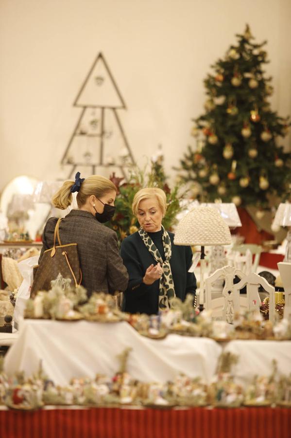 La apertura del Mercadillo Navideño de Adevida en Córdoba, en imágenes