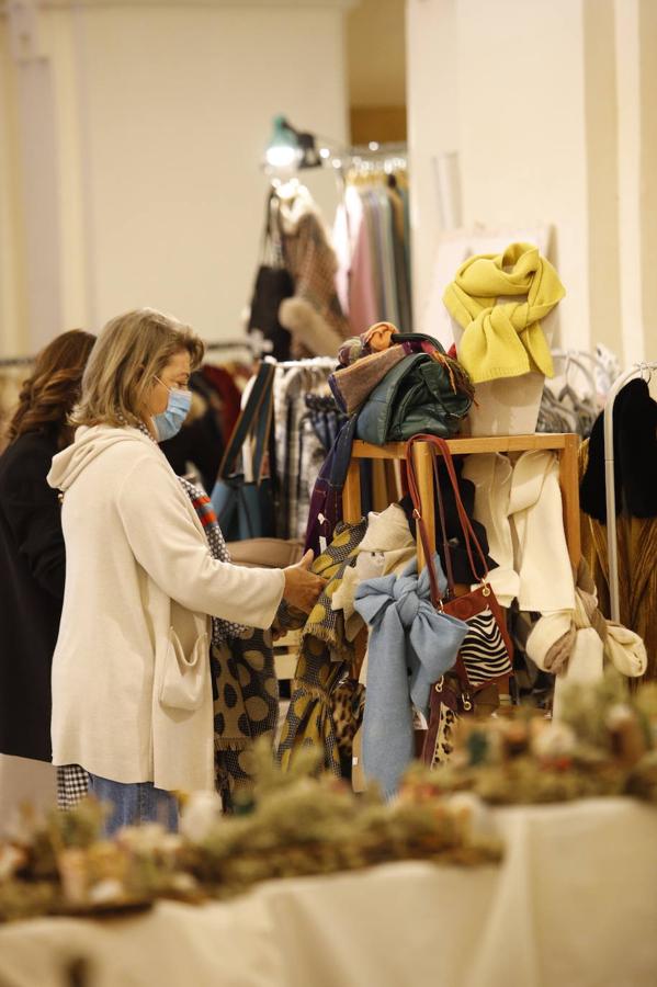 La apertura del Mercadillo Navideño de Adevida en Córdoba, en imágenes