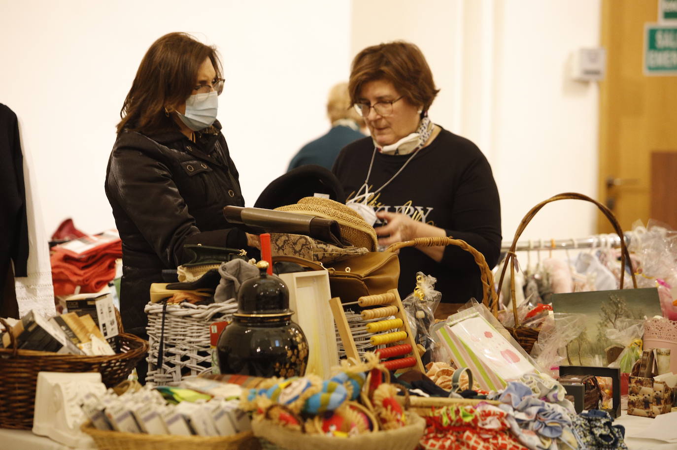 La apertura del Mercadillo Navideño de Adevida en Córdoba, en imágenes