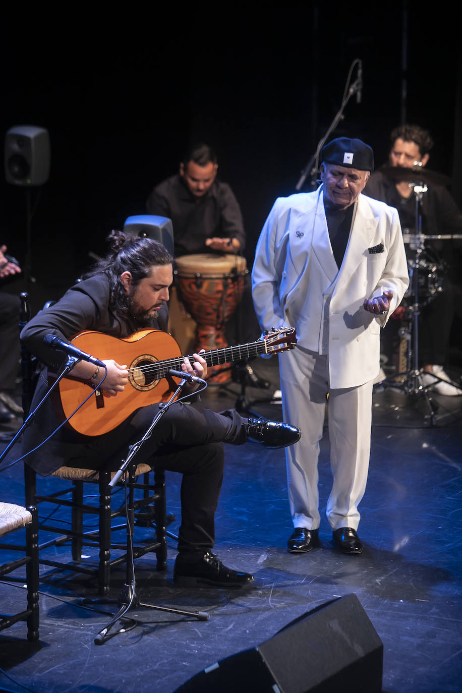 El concierto del Pele en el Gran Teatro de Córdoba, en imágenes