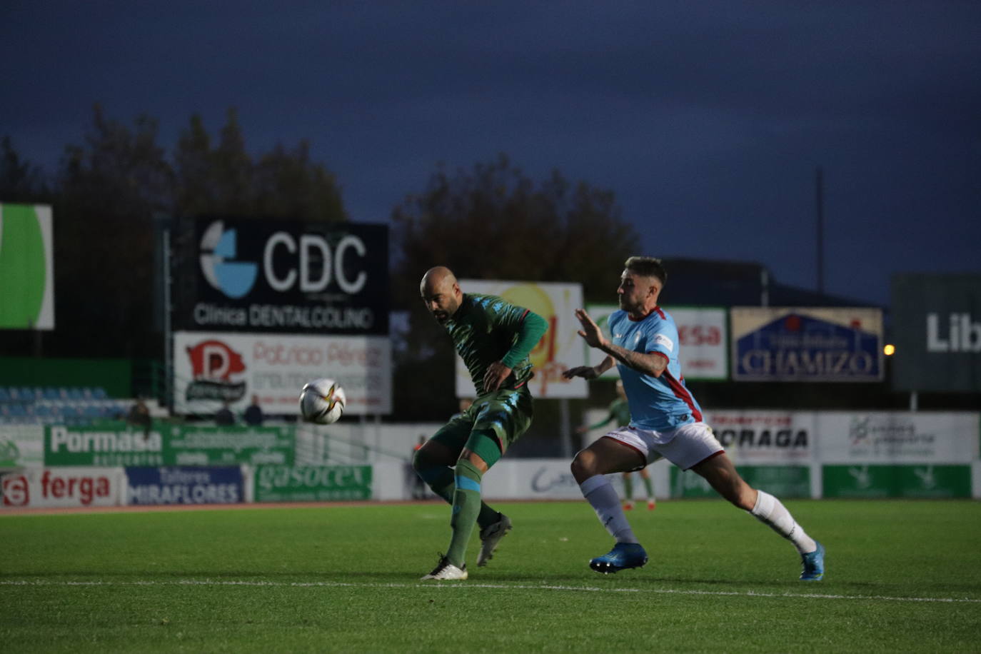 La decepción en el Córdoba CF tras caer ante el Villanovense, en imágenes