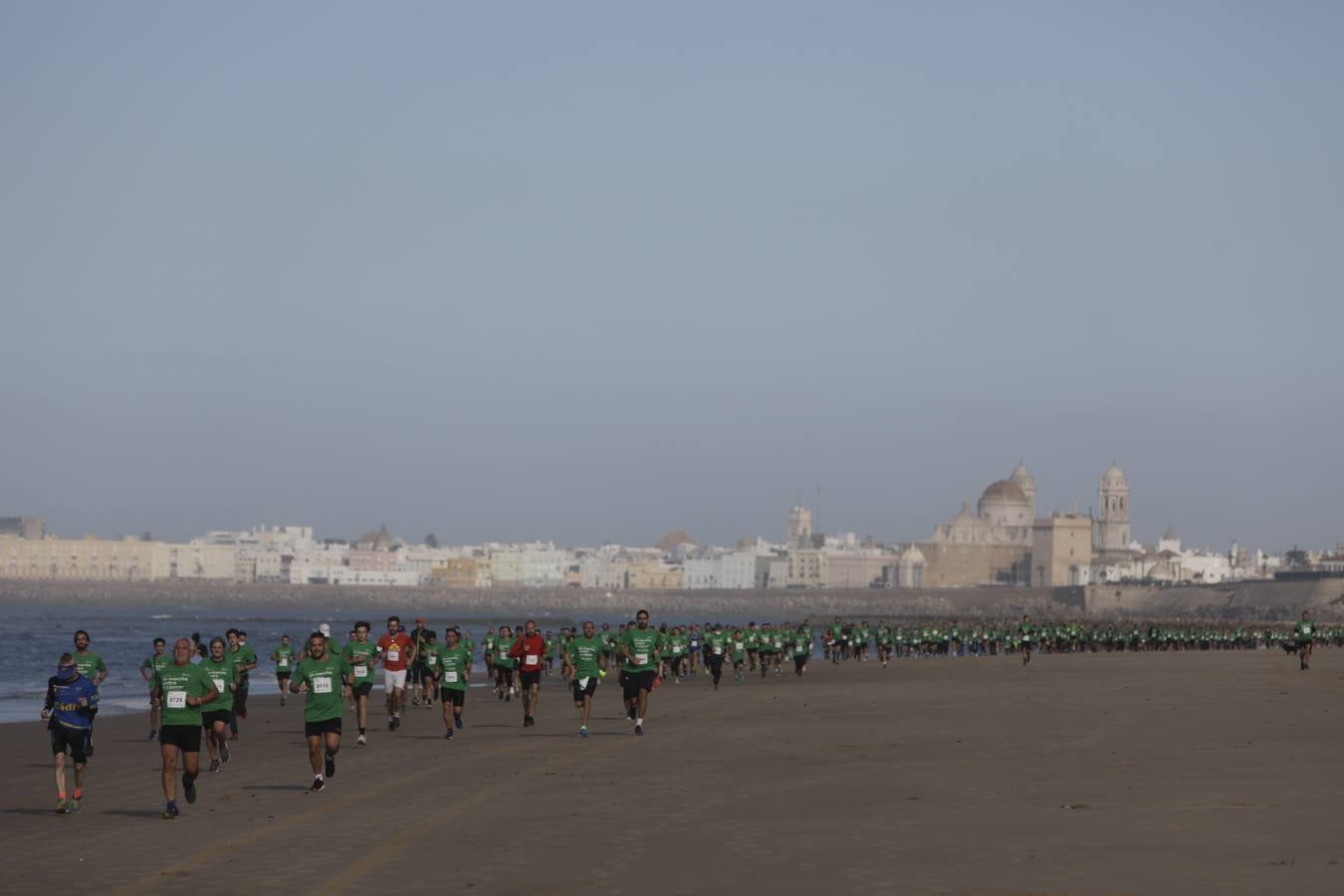 Fotos: VII Carrera Contra el Cáncer en Cádiz