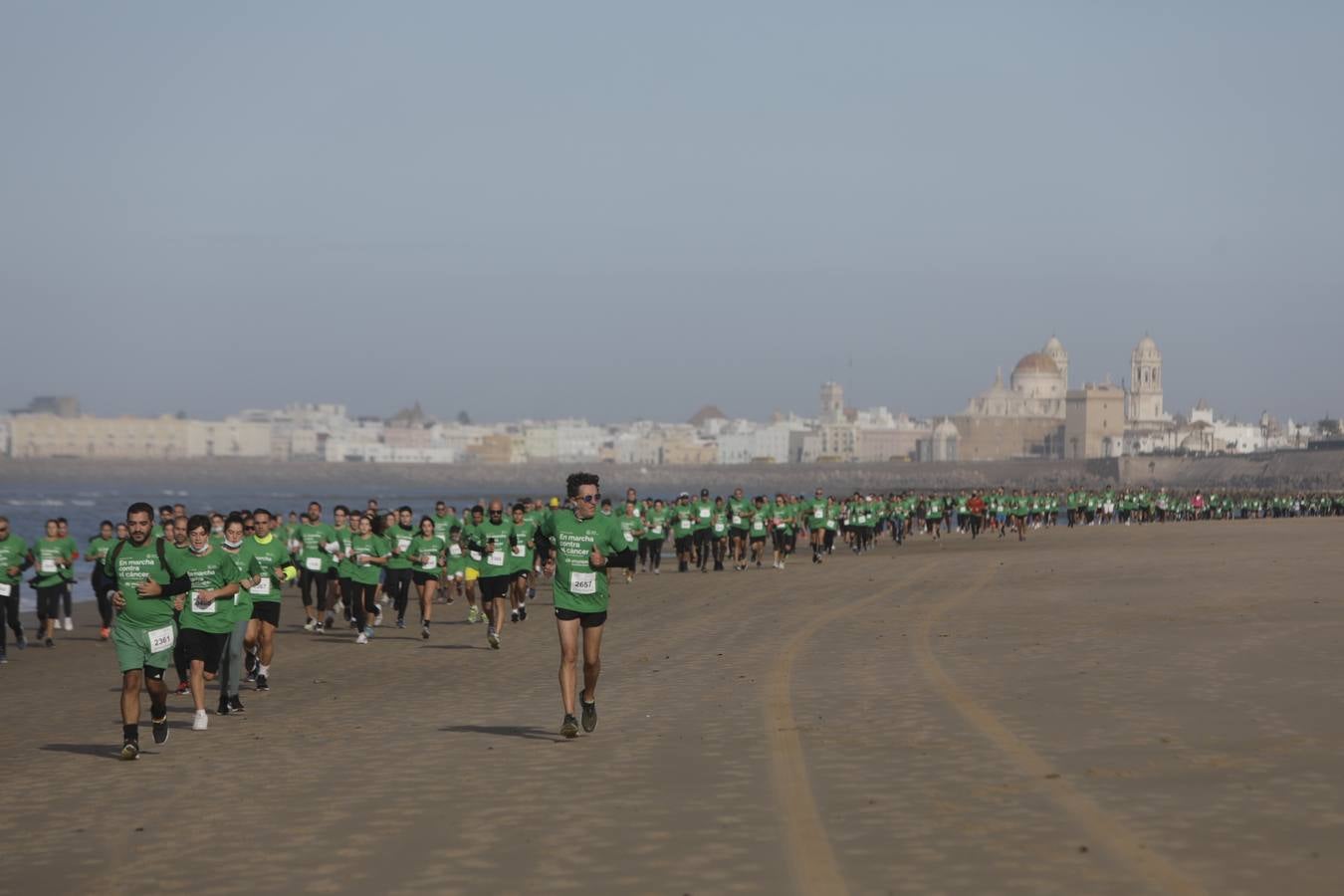 Fotos: VII Carrera Contra el Cáncer en Cádiz