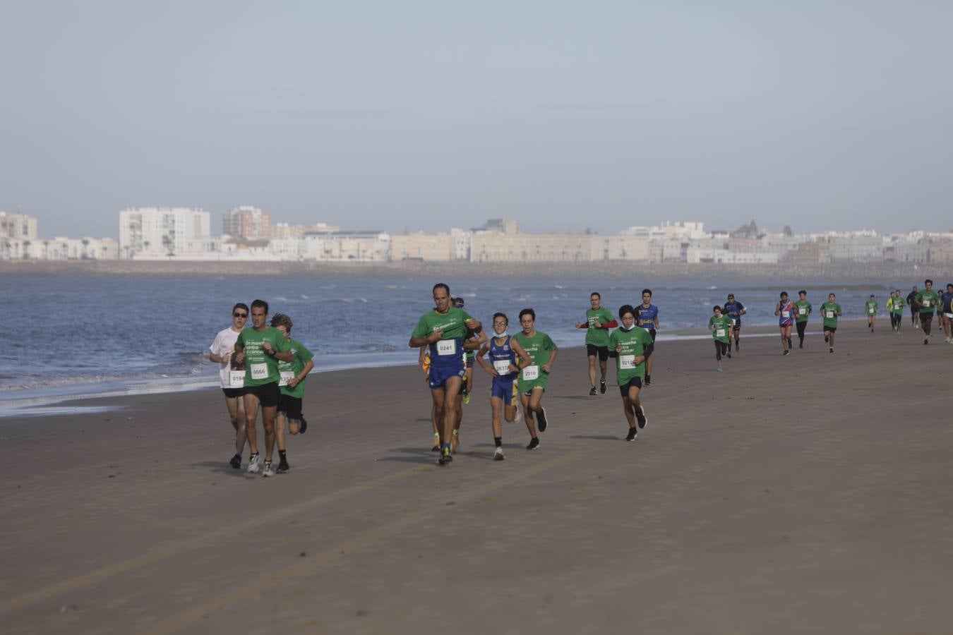 Fotos: VII Carrera Contra el Cáncer en Cádiz