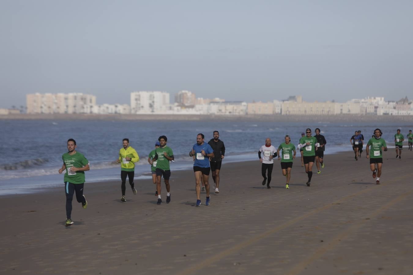 Fotos: VII Carrera Contra el Cáncer en Cádiz