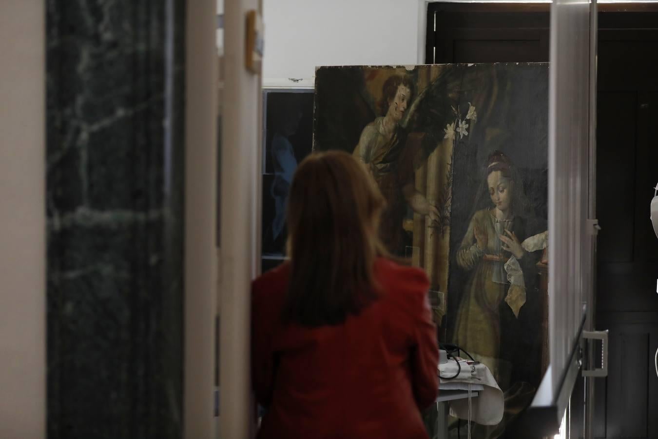 Así trabajan los restauradores del Museo de Bellas Artes de Córdoba, en imágenes