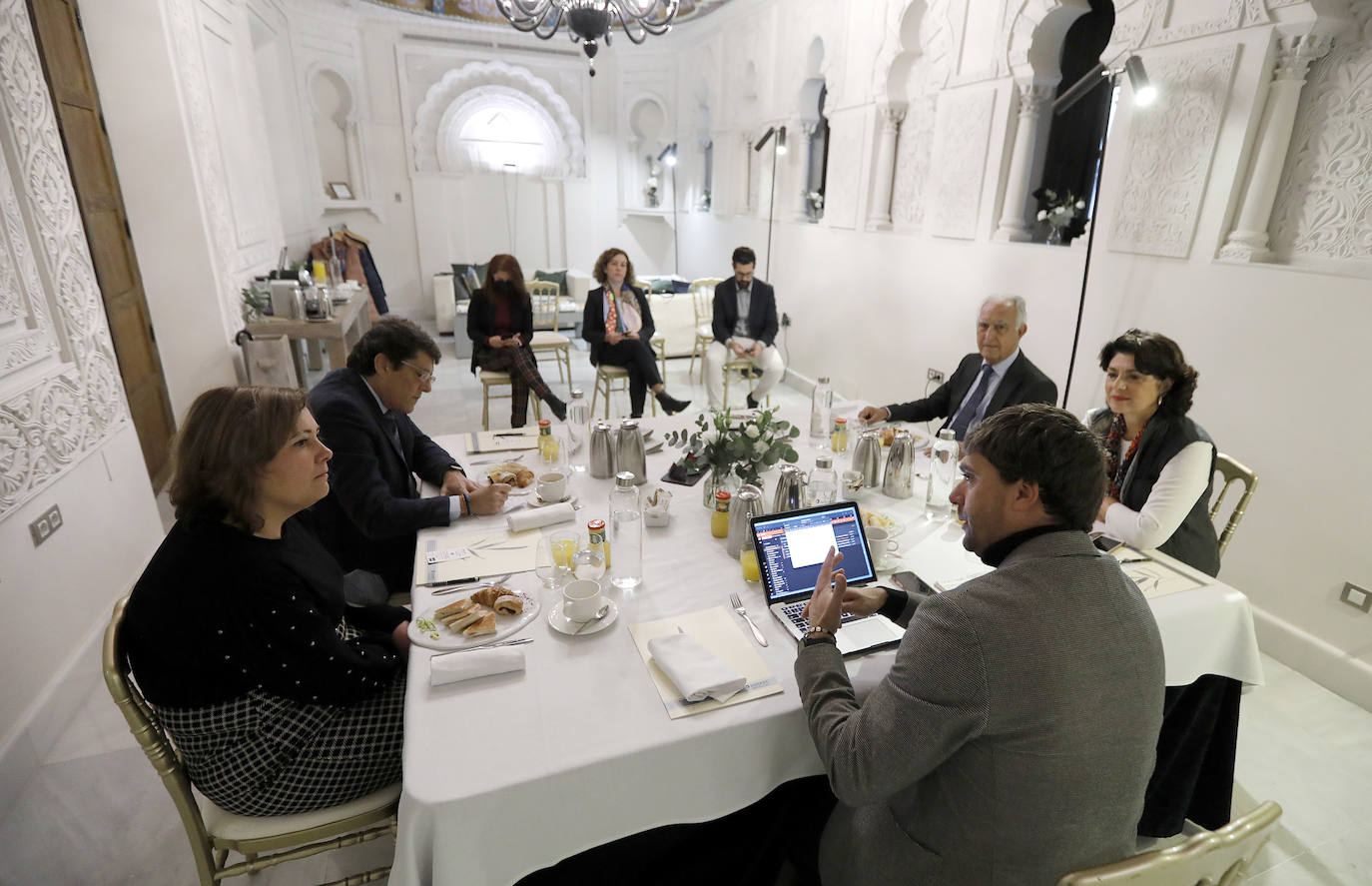 La Mesa de Redacción de ABC Córdoba con los colegios profesionales, en imágenes