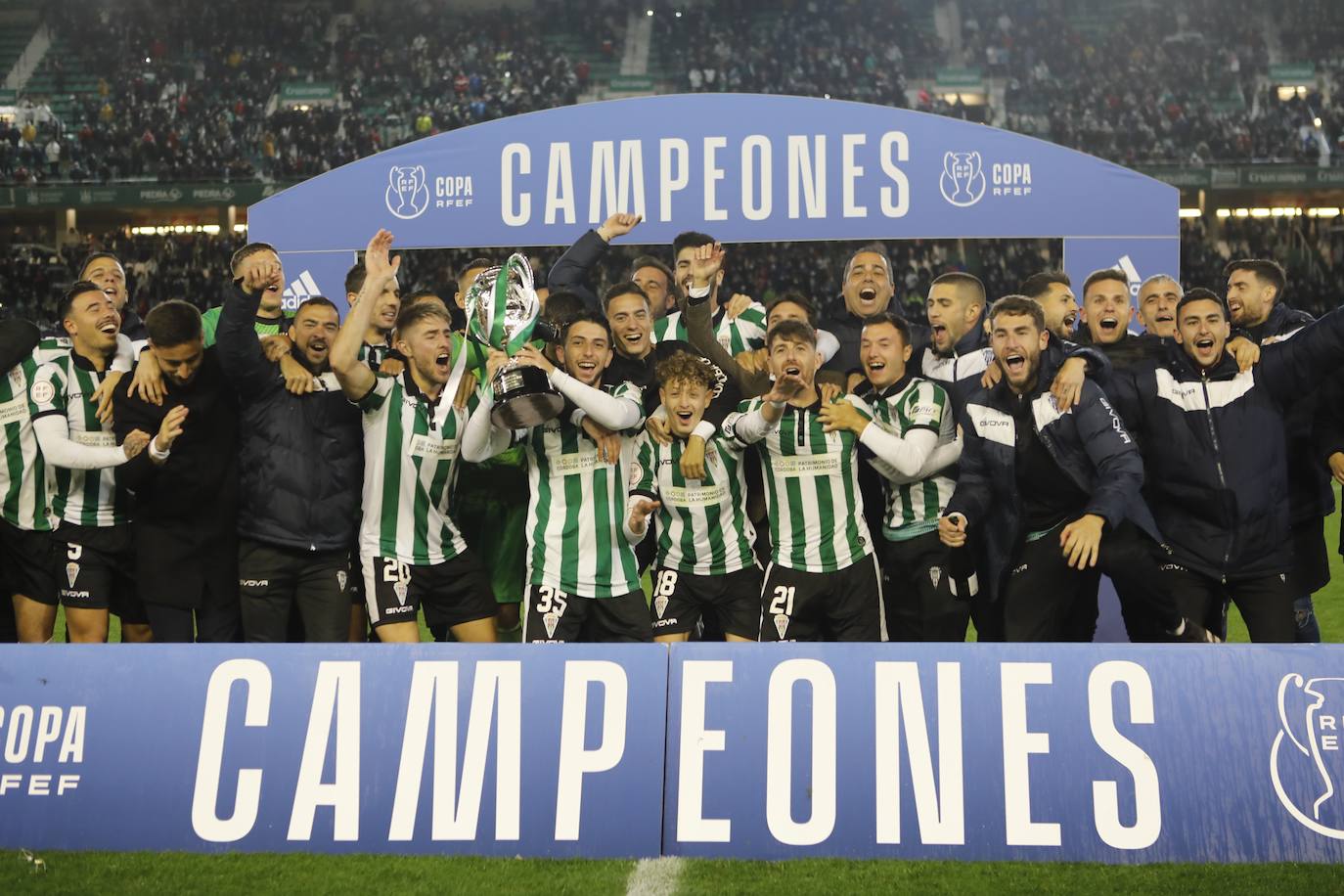 La celebración del título de campeón de Copa RFEF del Córdoba CF, en imágenes