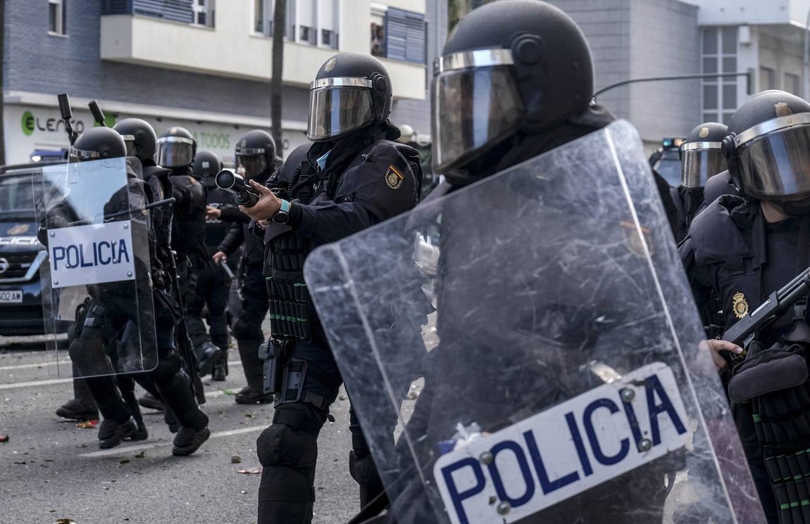 FOTOS: Huelga del Metal el 23-N, un día muy triste para Cádiz y su Bahía