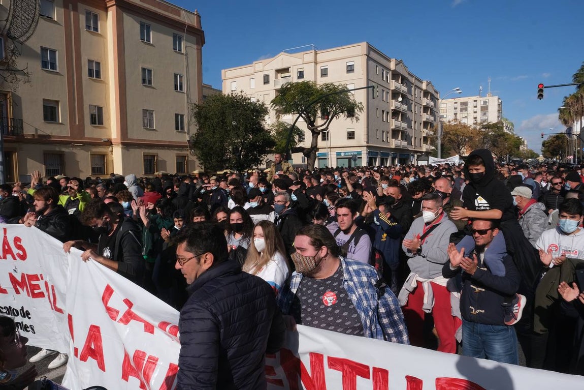 FOTOS: Huelga del Metal el 23-N, un día muy triste para Cádiz y su Bahía